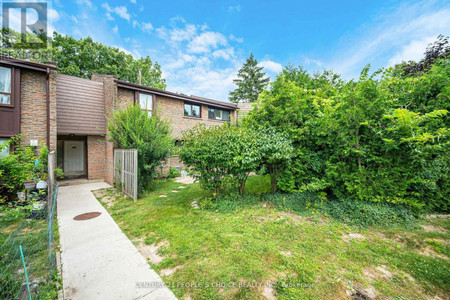 48 2605 Woodchester Drive, Mississauga