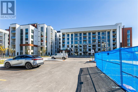 480 Gordon Krantz Avenue Unit 116, Milton