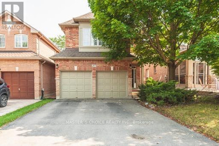 497 Menczel Crescent, Newmarket