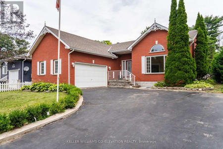 5 Hallen Drive, Penetanguishene