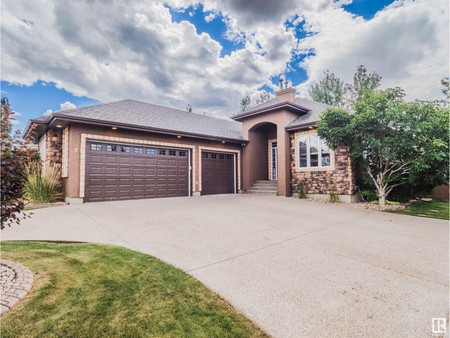 5 Kingsmoor Cl, St Albert