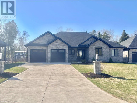 5 Lakeside Woods Crescent, Saugeen Shores