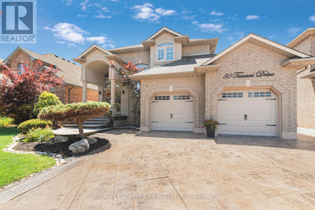 50 Tuscani Drive, Hamilton Winona