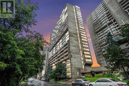 500 Laurier Avenue Unit 903, Ottawa