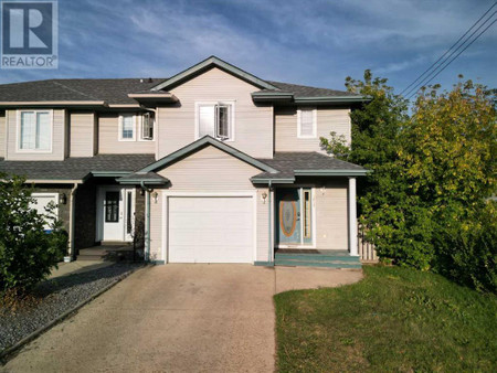 5015 48 Street, Sylvan Lake