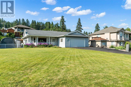 5021 Elliott Avenue, Peachland