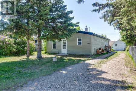 5041 52 Avenue, Rimbey