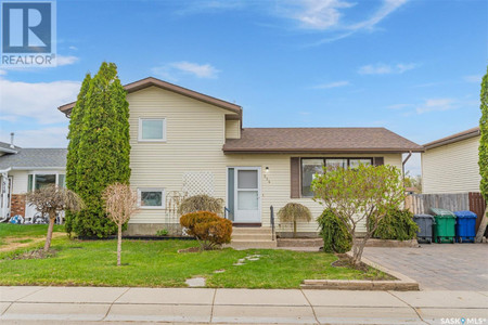 514 Hall Crescent, Saskatoon