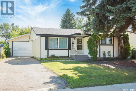 515 32nd Street W, Prince Albert