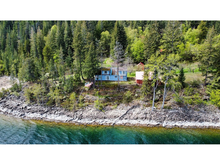 5152 Amundsen Road, Kaslo