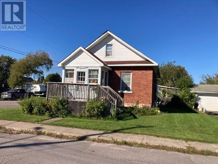 517 Charles St, Sault Ste Marie