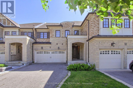 52 Jenny Thompson Court, Richmond Hill