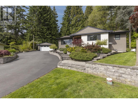 522 Evergreen Place, North Vancouver