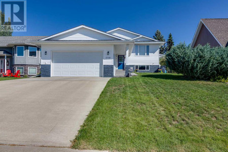 5318 45 Avenue, Rimbey