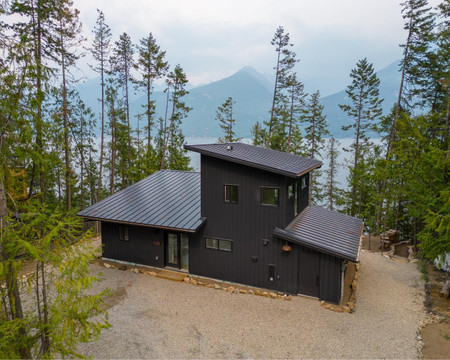 5330 Amundsen Road, Kaslo