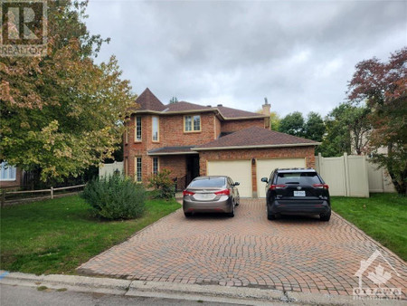 54 Huntsman Crescent, Ottawa