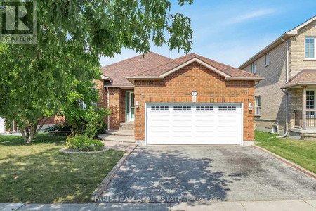 54 Kingsridge Road, Barrie Innis Shore