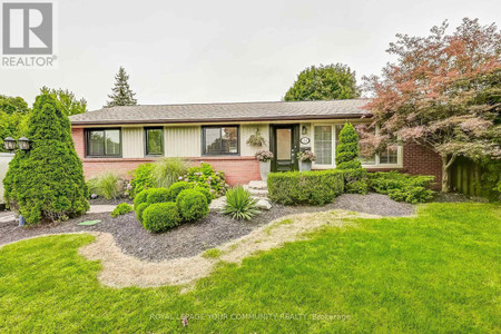 54 Montgomery Avenue, Whitby