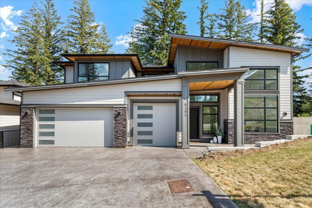 5494 Crimson Ridge, Chilliwack