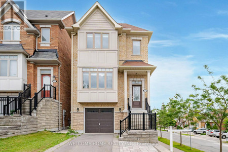 55 Ypres Road, Toronto W 03