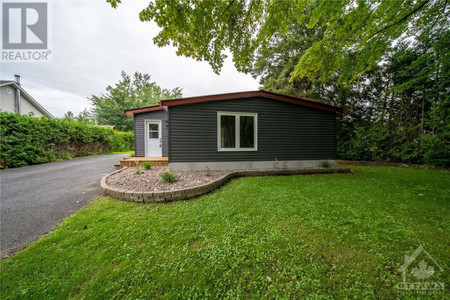 555 Concession 4 Road, Plantagenet