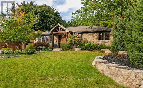 555 Maplehill Drive, Burlington Roseland