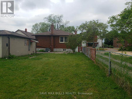 5568 Drummond Road, Niagara Falls