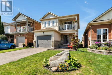 557 Blythwood Square, Oshawa