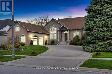 Family room - 56 Adirondack Drive, Vaughan, ON L6A2V7 Photo 1