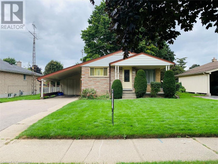 56 Kenwood Drive, Kitchener