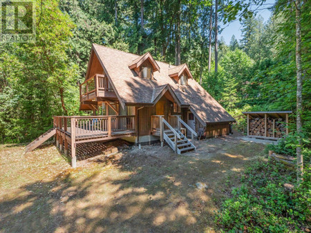 5628 Upland Road, Sechelt