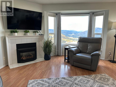 58 2022 Pacific Way, Kamloops