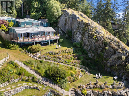 584 Holdings Road, Bowen Island