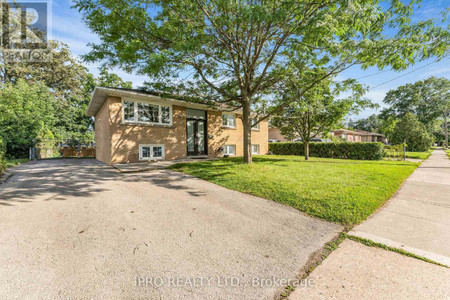 586 Pinegrove Road, Oakville, ON L6K2C6 Photo 1