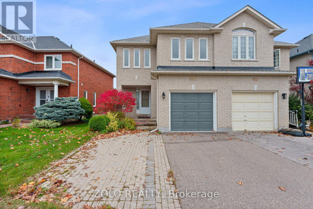 587 Heddle Crescent, Newmarket