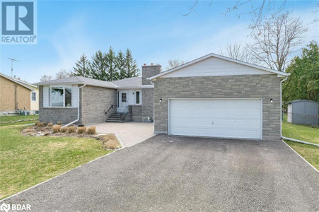 5873 7th Line, Beeton