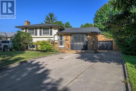 59 Kinburn Crescent, London