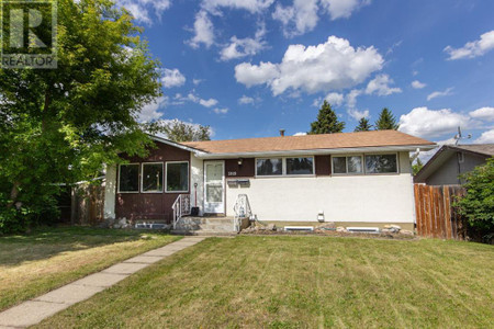 5919 West Park Crescent, Red Deer