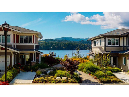 5946 Beachgate Lane, Sechelt