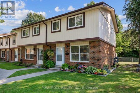 6 1230 Radom Street, Pickering Bay Ridges