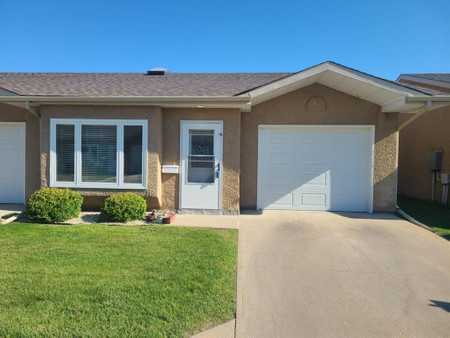 6 30 Parkdale Drive, Brandon