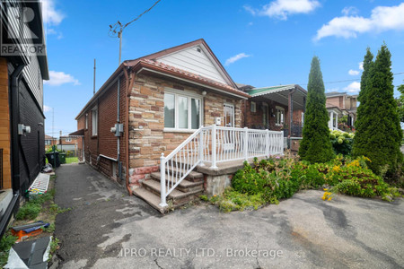 6 Kirknewton Road N, Toronto Caledonia Fairbank