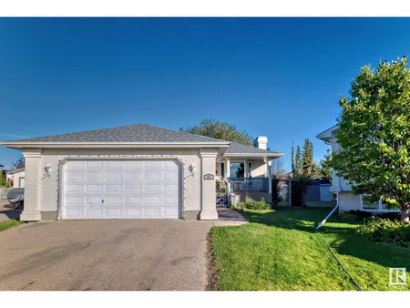 6 Mullen Co, Leduc