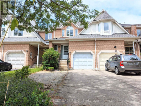 6 Queensway Drive N, Richmond Hill Rouge Woods