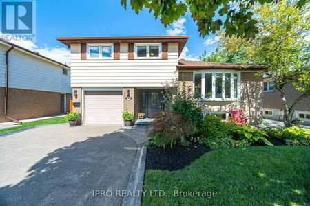 6 Staveley Crescent, Brampton Brampton East