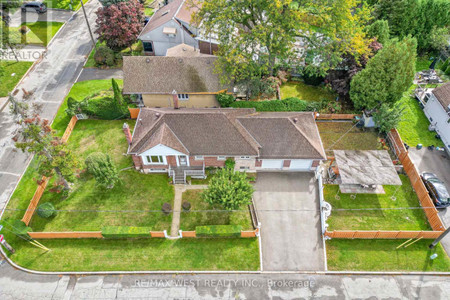 60 Parkchester Road, Toronto Brookhaven Amesbury