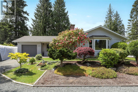 600 Eaglecrest Dr, Qualicum Beach