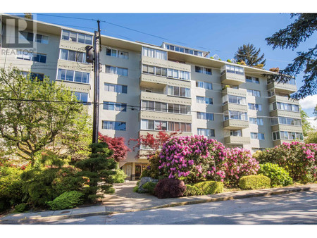 603 1425 Esquimalt Avenue, West Vancouver