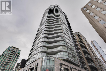 605 88 Cumberland Street, Toronto