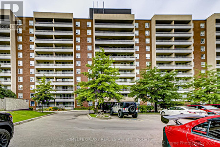 608 31 Four Winds Drive, Toronto York University Heights